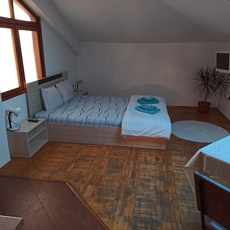 Guest House Ganovi Kalofer Zimmer foto