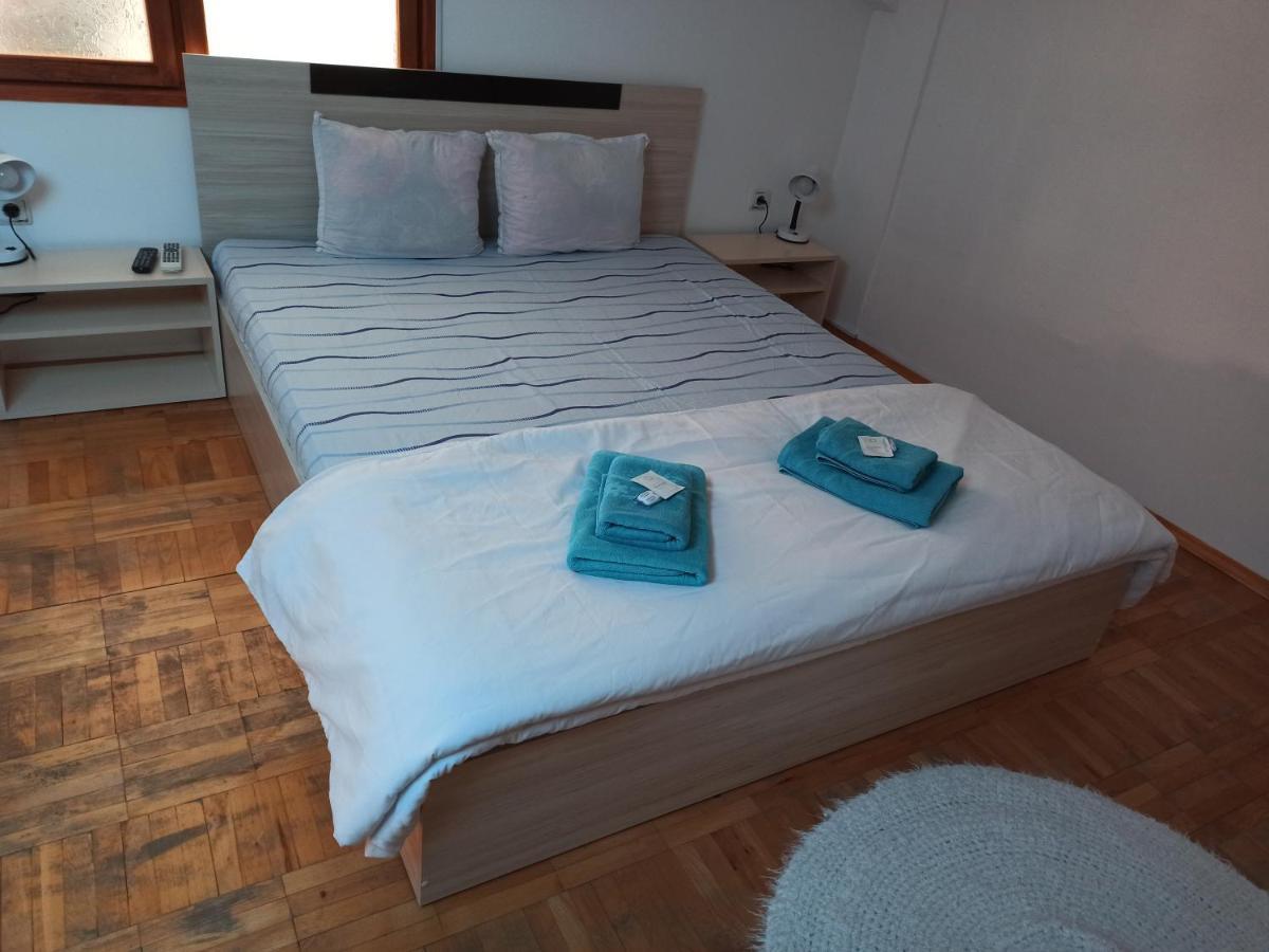 Guest House Ganovi Kalofer Zimmer foto