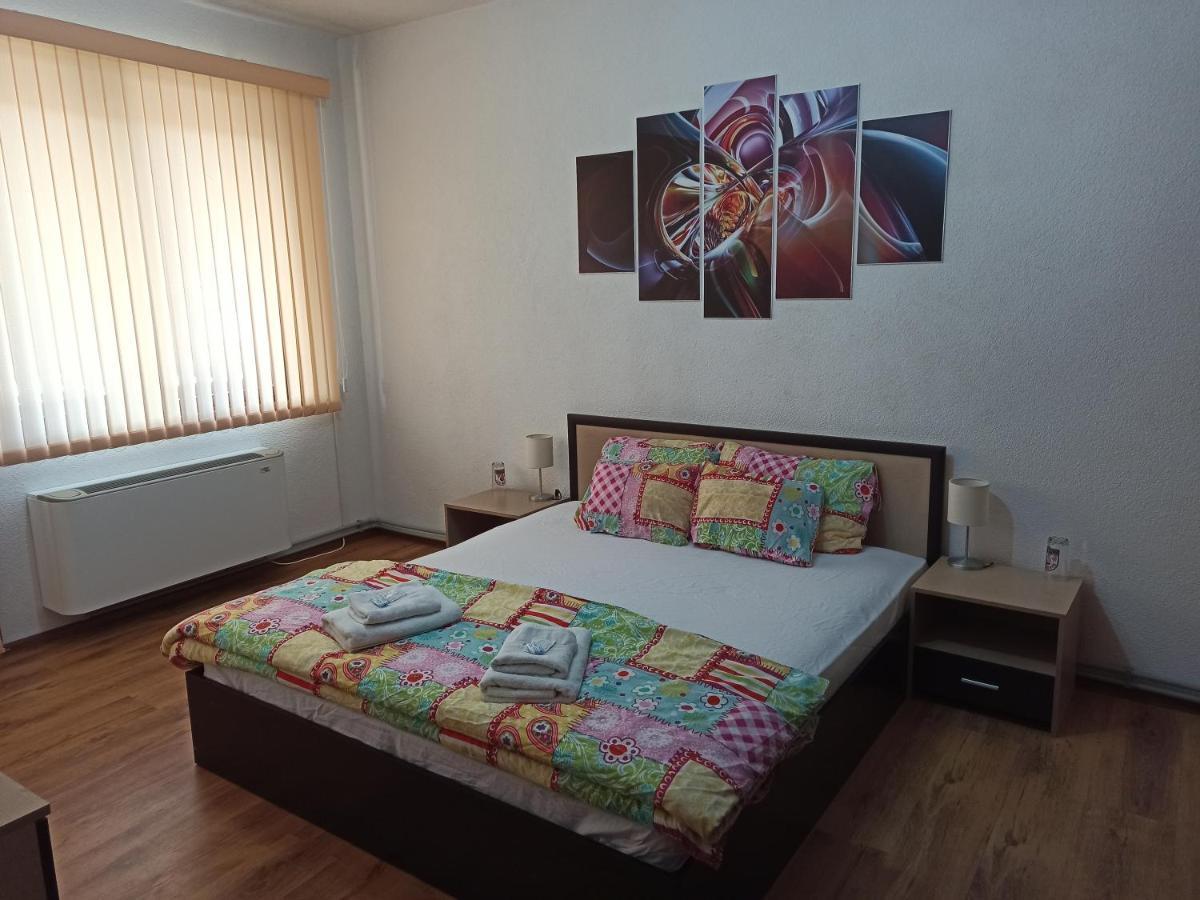 Guest House Ganovi Kalofer Zimmer foto